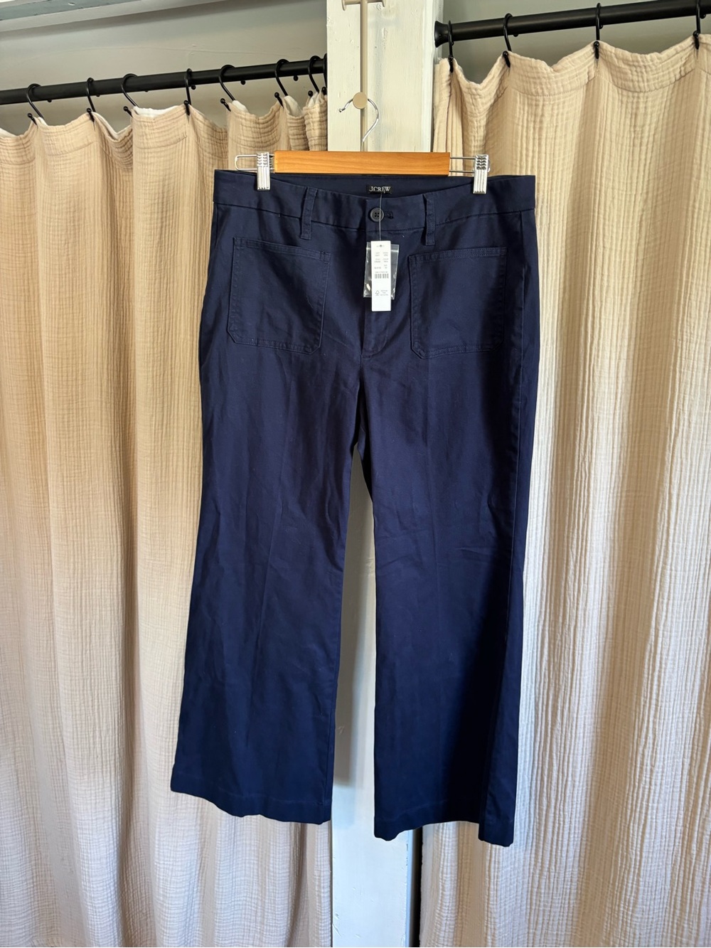NWT J. Crew Charley “kickout” Cropped Chinos- 31